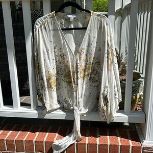 Tribal tie front top. Size XL